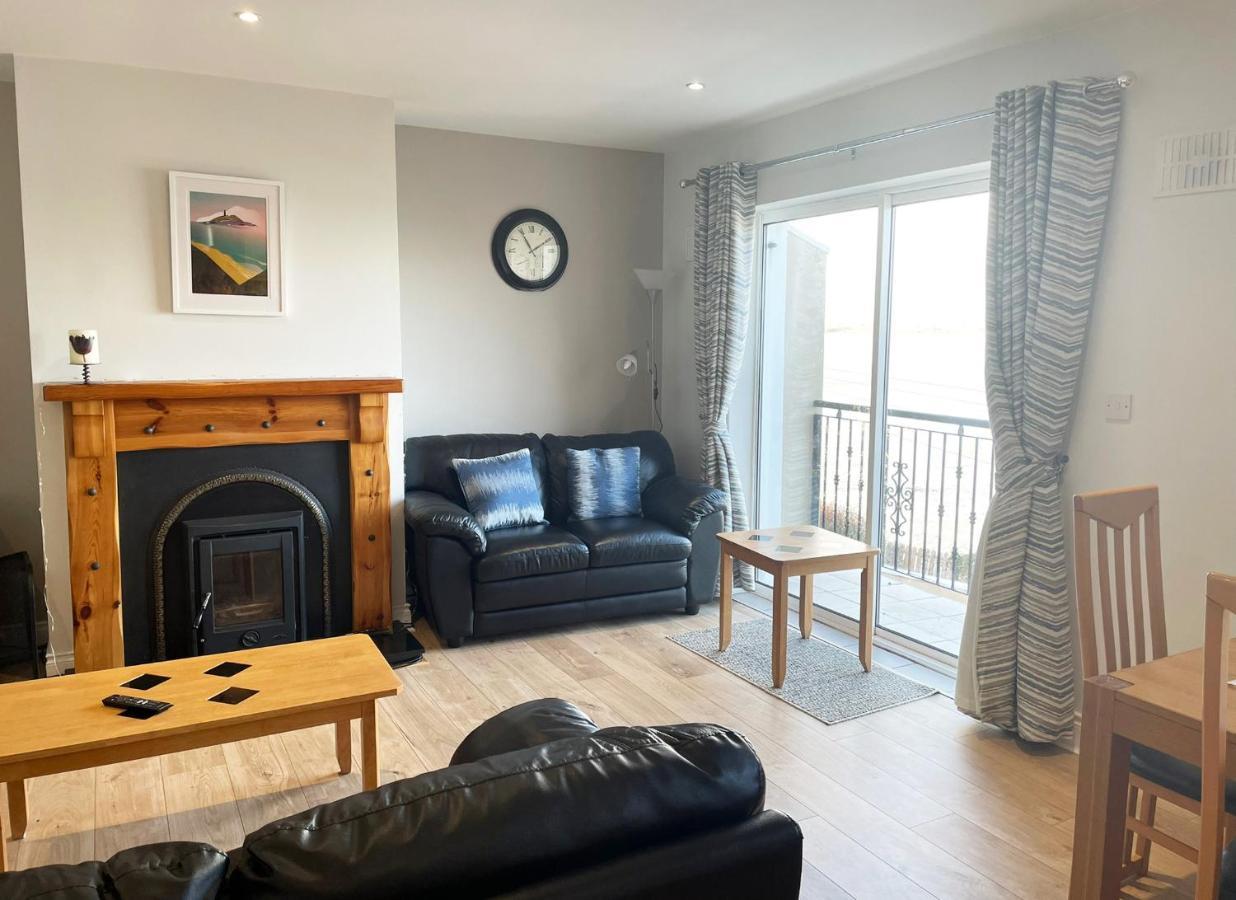 Ballycotton Holiday Apartment No 6 By Trident Holiday Homes المظهر الخارجي الصورة