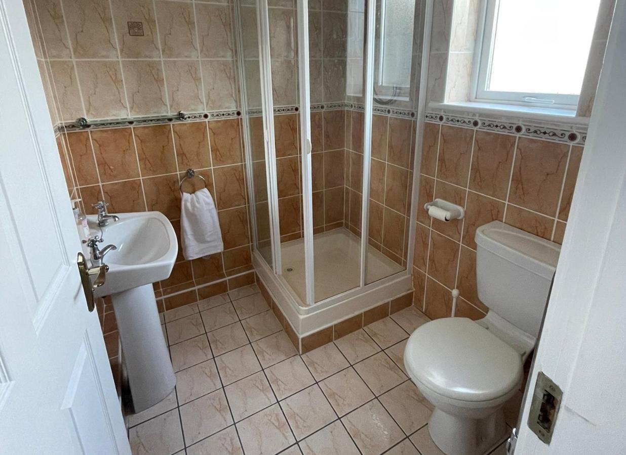 Ballycotton Holiday Apartment No 6 By Trident Holiday Homes المظهر الخارجي الصورة