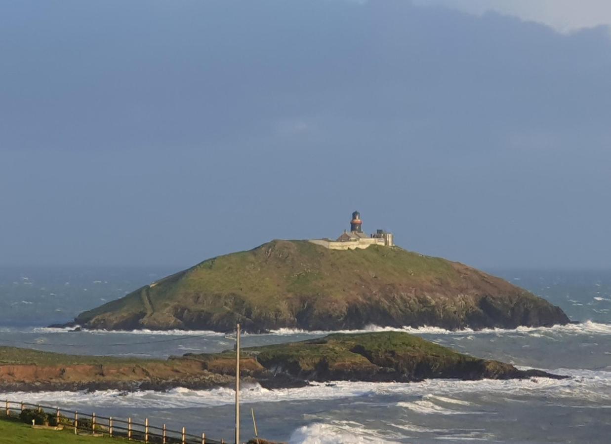 Ballycotton Holiday Apartment No 6 By Trident Holiday Homes المظهر الخارجي الصورة